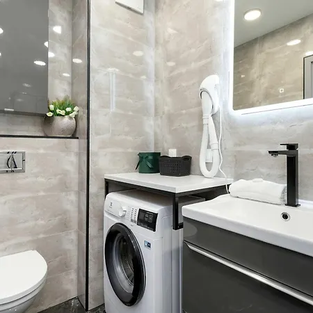 Apartment Modern With Parking And Balcony In By Renters Gdynia