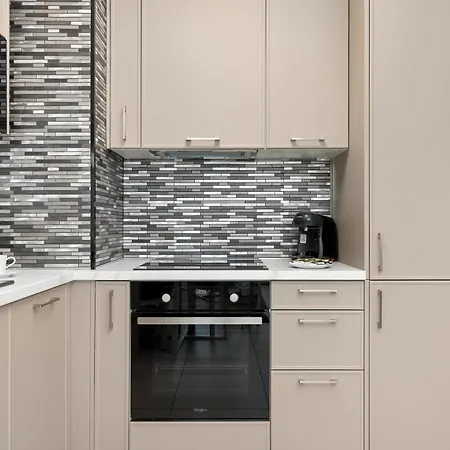 Modern With Parking And Balcony In By Renters Lejlighed *