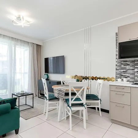 Modern With Parking And Balcony In By Renters Lejlighed Gdynia